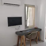 Hotel apartamentowy Psathaki Kímolos