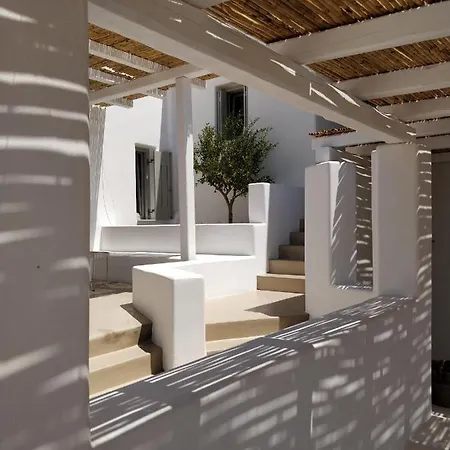 Psathaki Aparthotel Kímolos