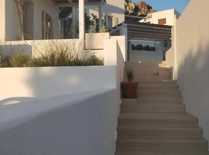 Psathaki アパートホテル Kímolos