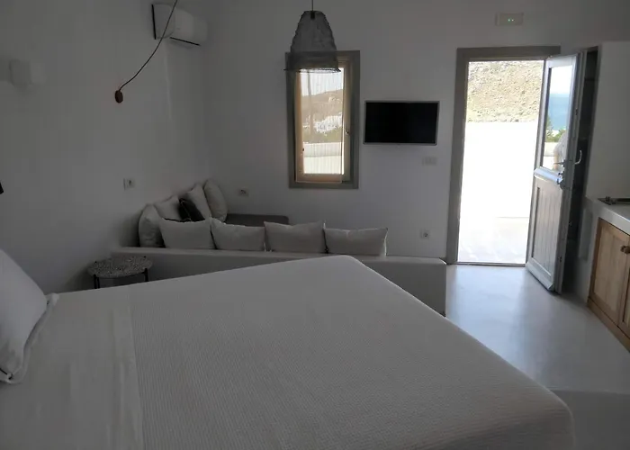 アパートホテル Psathaki Kímolos